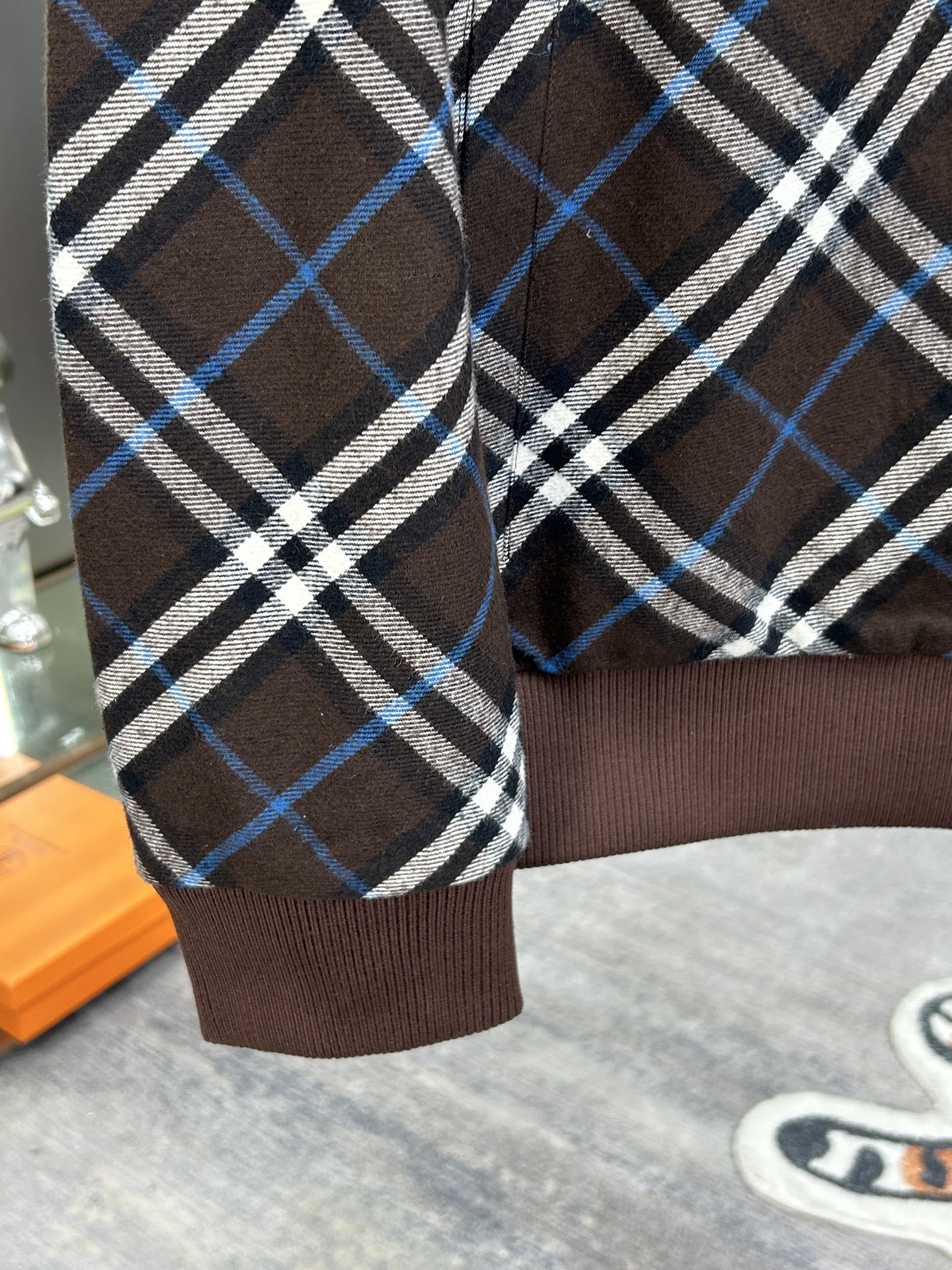 Burberry Unisex Jacket Size M-XXXL