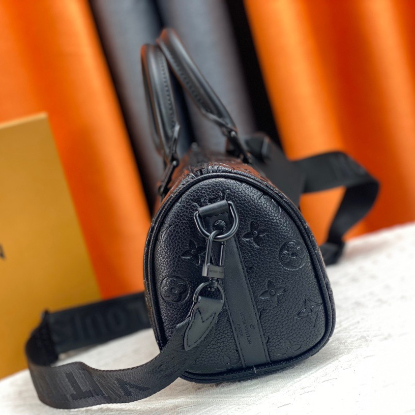 Louis Vuitton Keepall Bandoulière 25 Mens Shoulder Bags