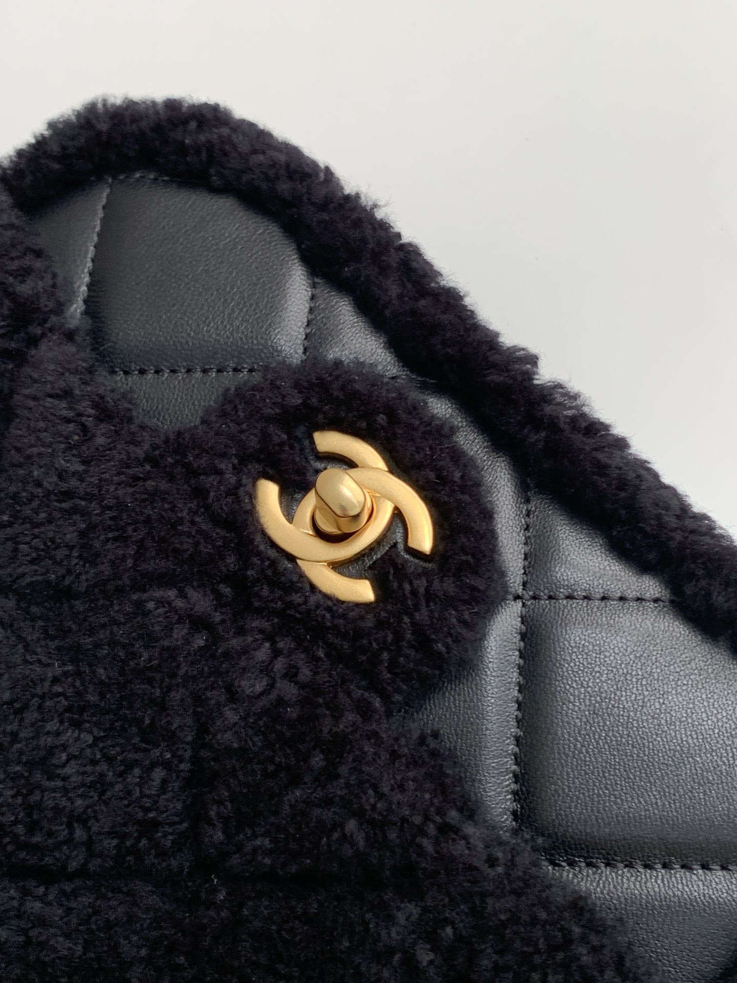 Chanel AS5148 Women Shoulder Bags 12*18*6cm