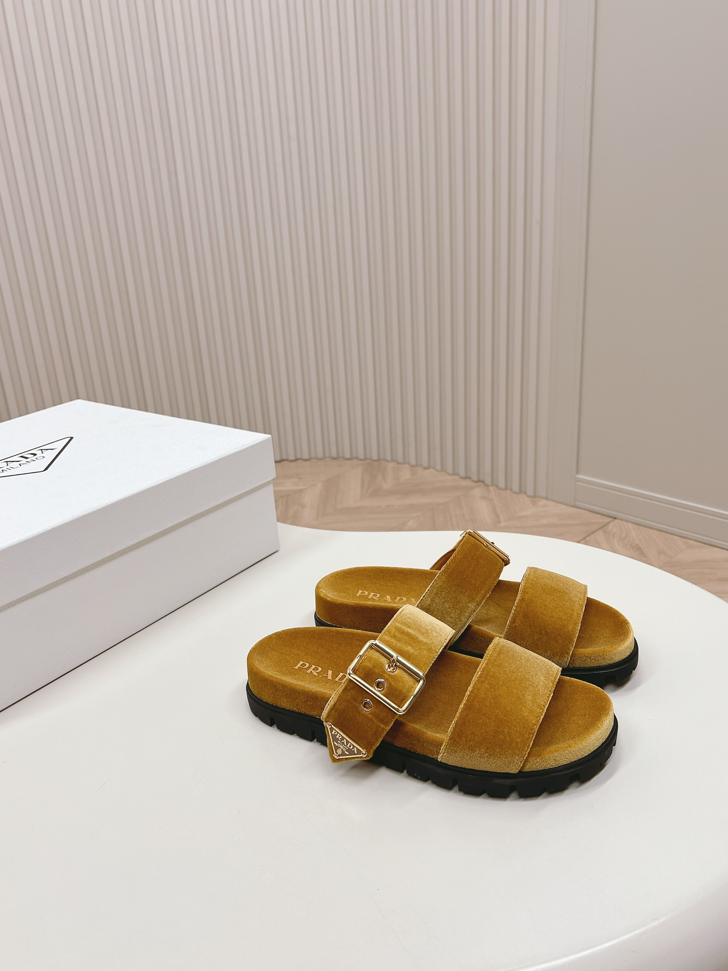 Prada 2024ss Slippers Size 36-40