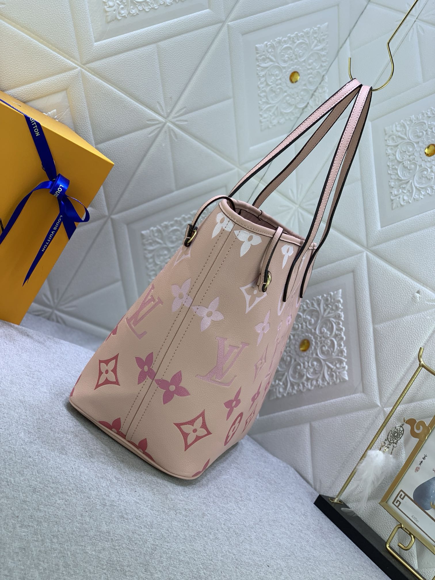 Louis Vuitton Shopping Bags 32*29*17cm
