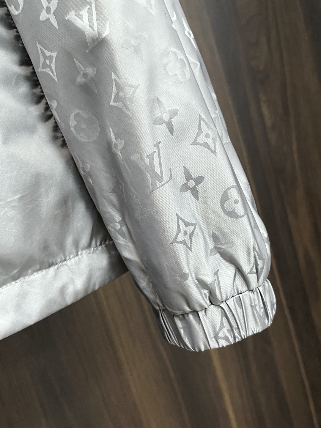 Louis Vuitton Unisex Jacket Size M-XXXL