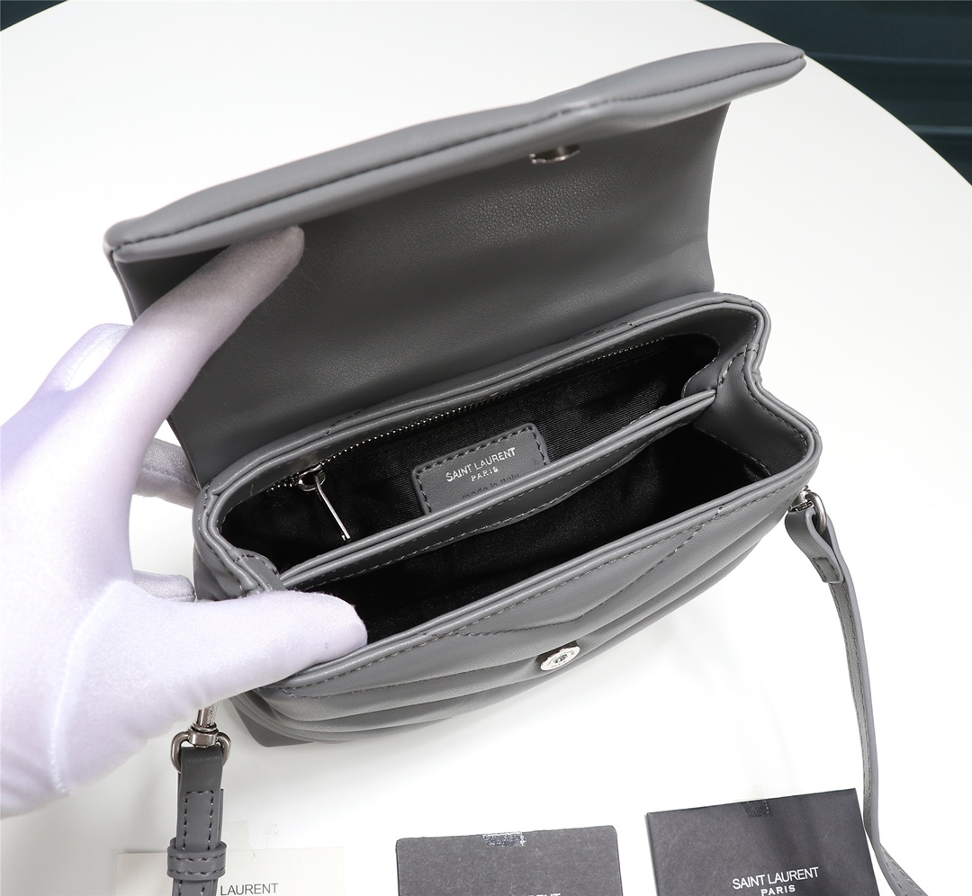 YSL Women Shoulder Bags Size 20cm