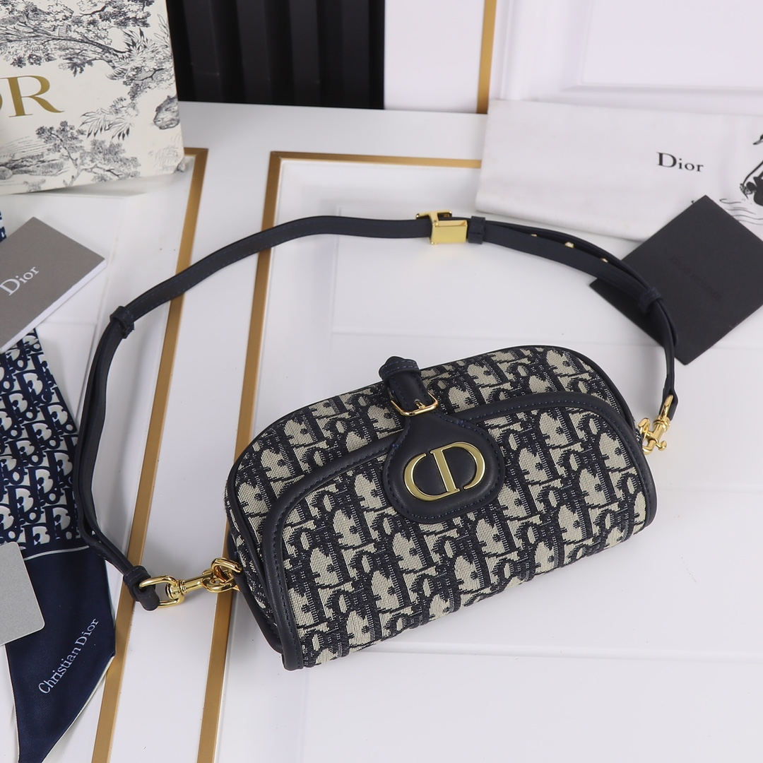 Dior Bobby East-West Women Shoulder Bags Size 21*12*5.5cm