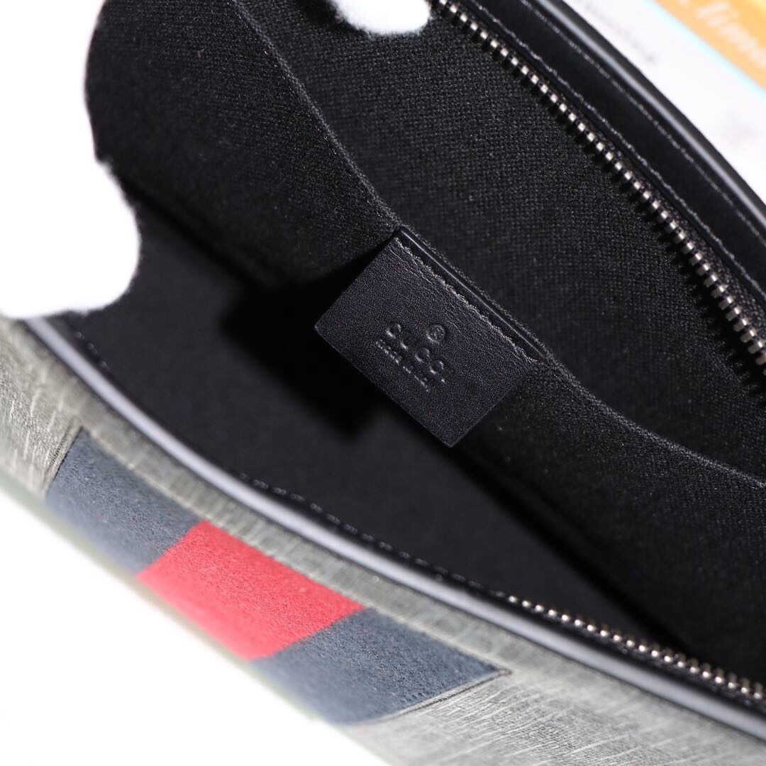 Gucci New GG Supreme Clutch Size 26*20*6cm Style 475316