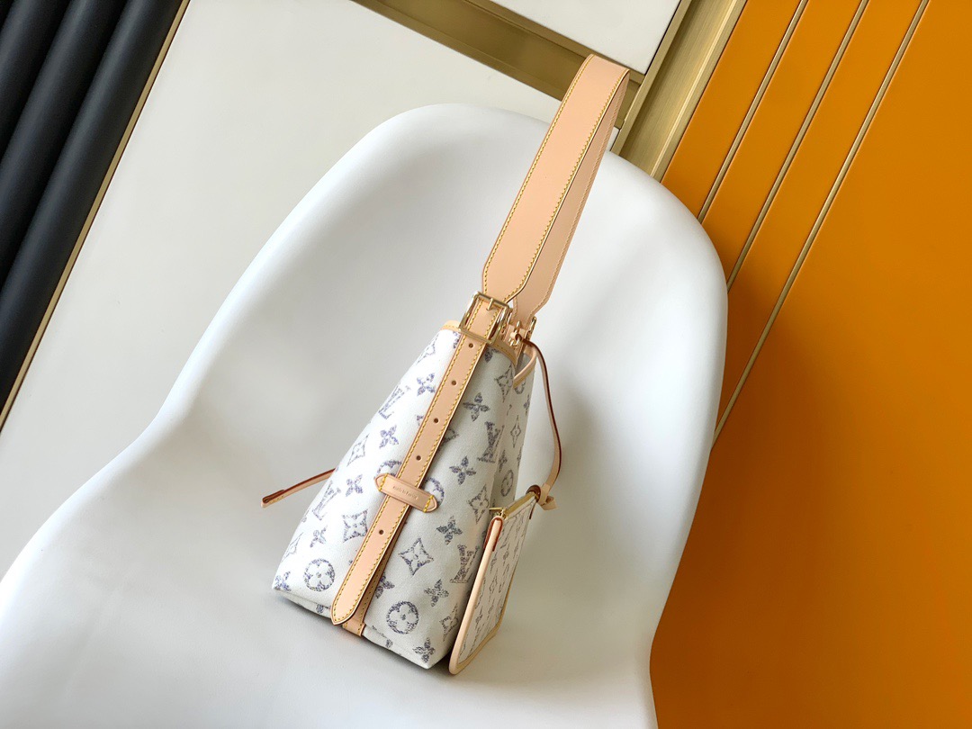 Louis Vuitton M24707 CarryAll Shopping Bags Size 29*24*12cm