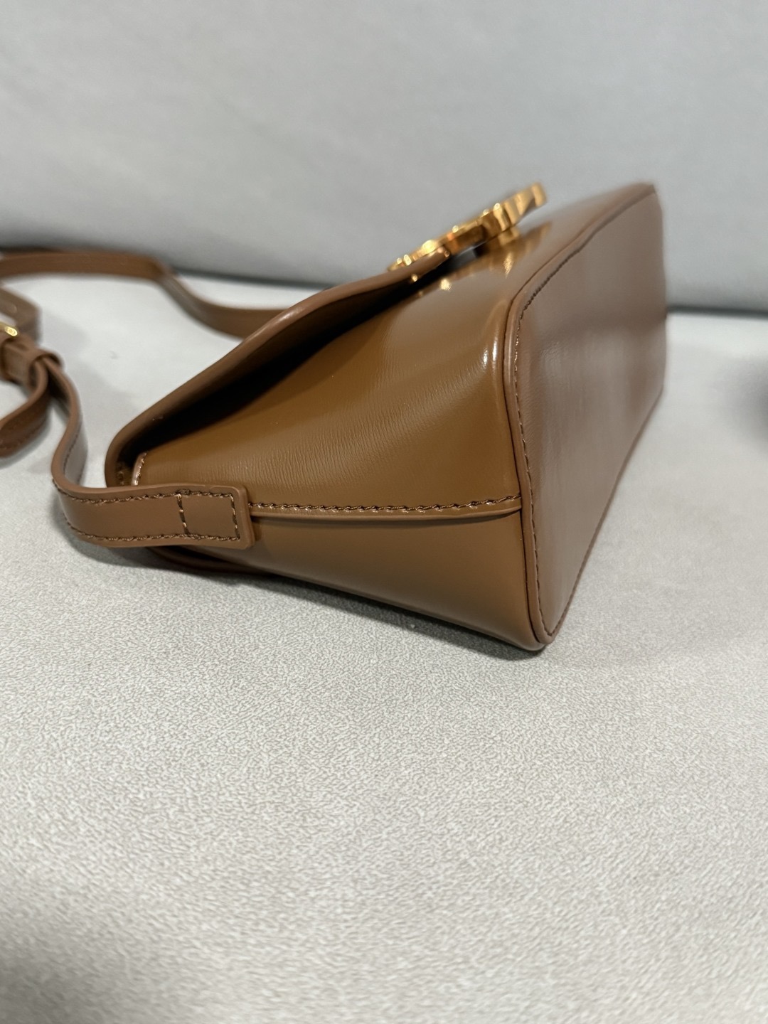 Celine 25ss Lulu Women Shoulder Bags Size 24*11.5*8cm