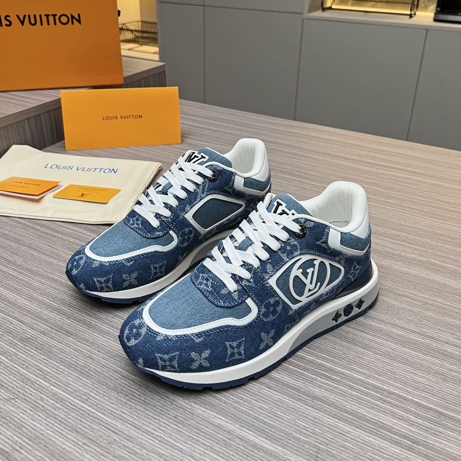 Louis Vuitton 2024ss Runaway Sneaker Size 40-46
