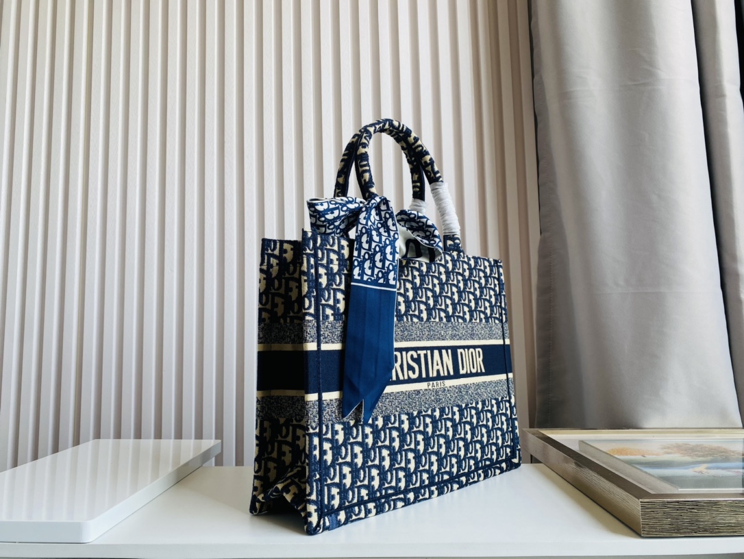 Dior Tote Women Shopping Bags 2-Size