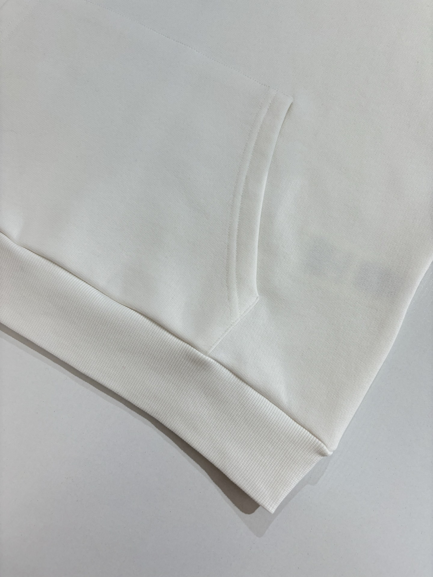 Louis Vuitton Unisex Sweatshirt Size S-XL