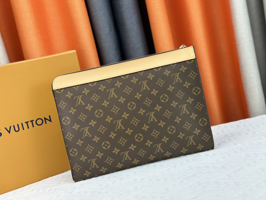 Louis Vuitton M82540 Pochette Jour Clutch Bags Size 35*25*2cm