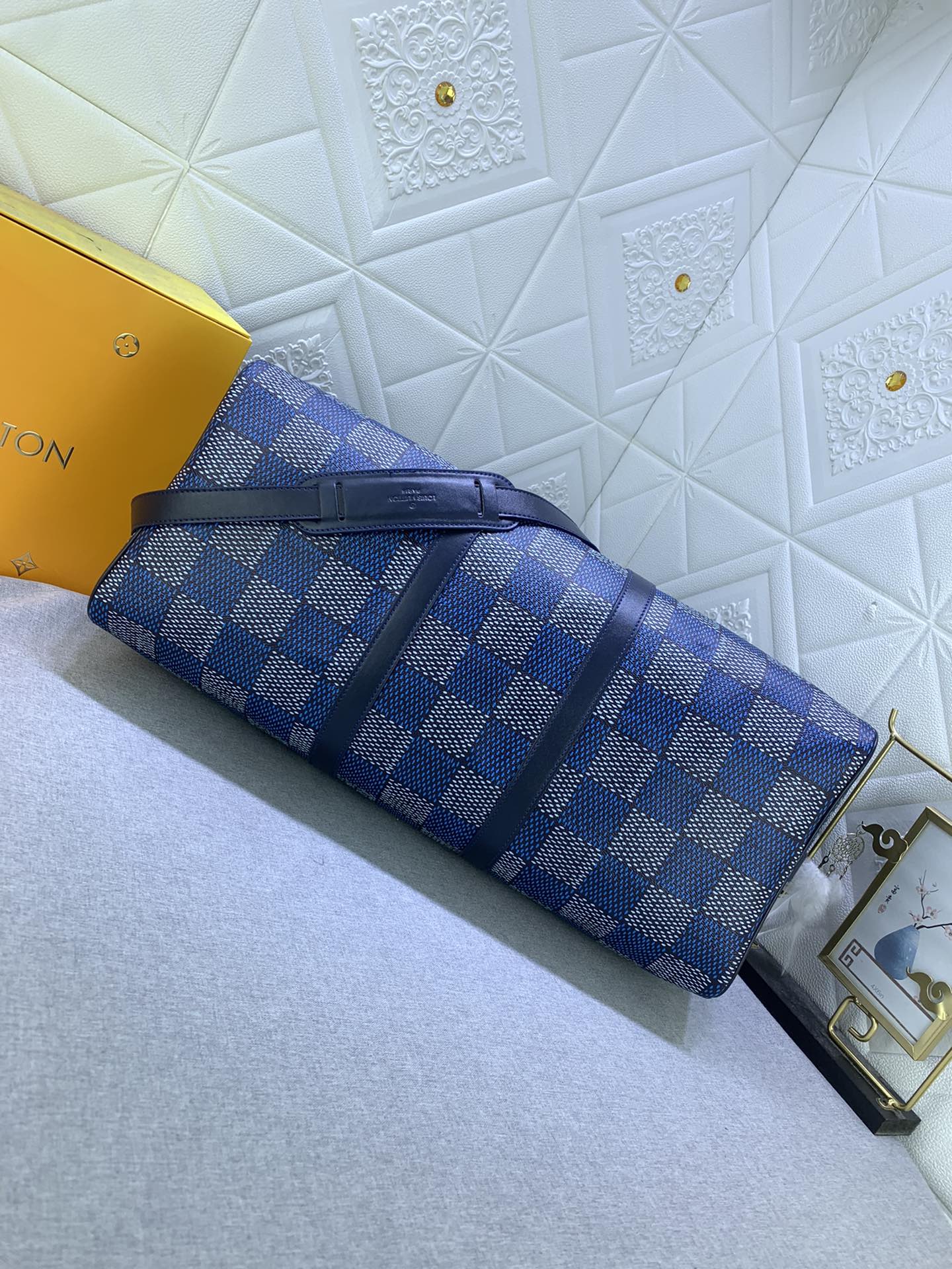 Louis Vuitton M46081 Keepall Bandoulière 50 Travel Bags Size 50*29*23cm