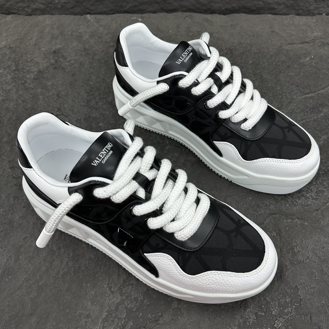 Valentino One Stud Sneaker Size 36-46
