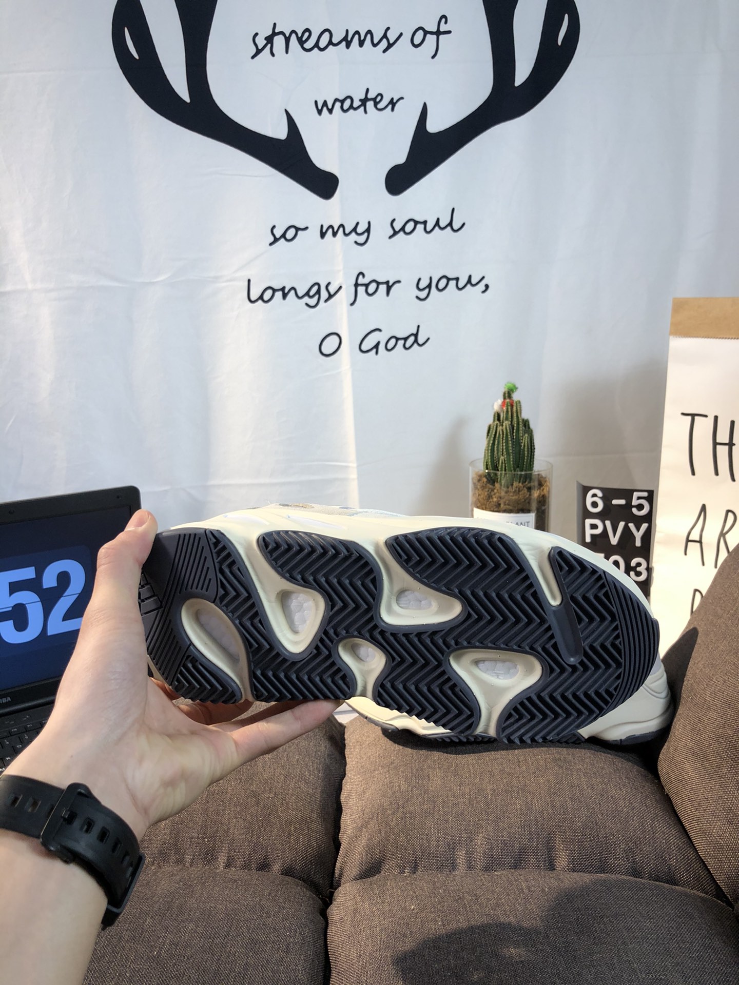 Yeezy 700 Boost Mens/Women's Sneakers Shoes 36 - 45