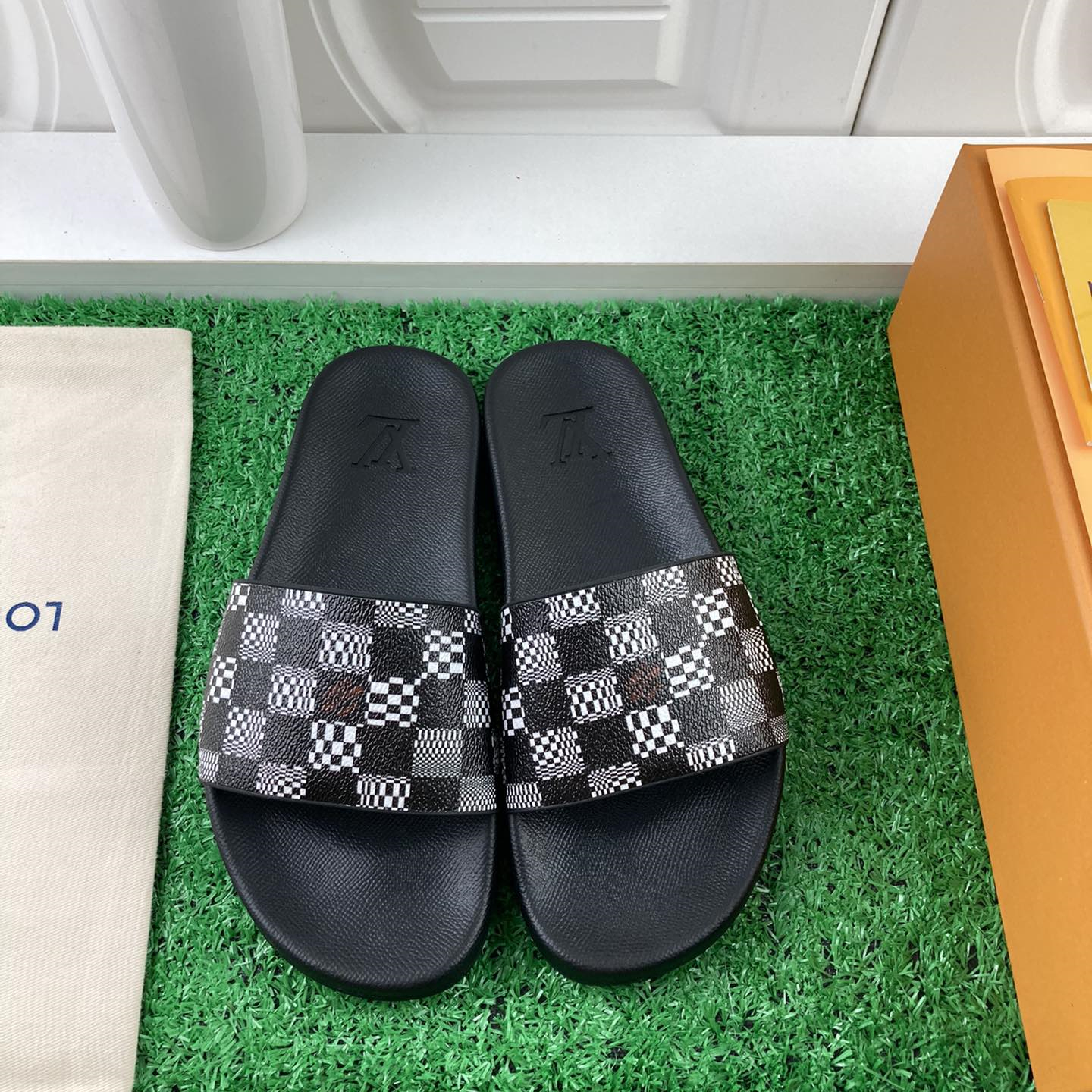 Louis Vuitton 2024ss Candy Series Slippers Size 36-45