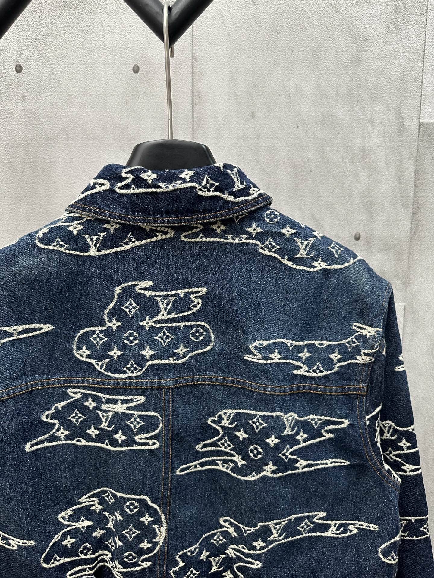 Louis Vuitton Unisex Jacket Size S-XL