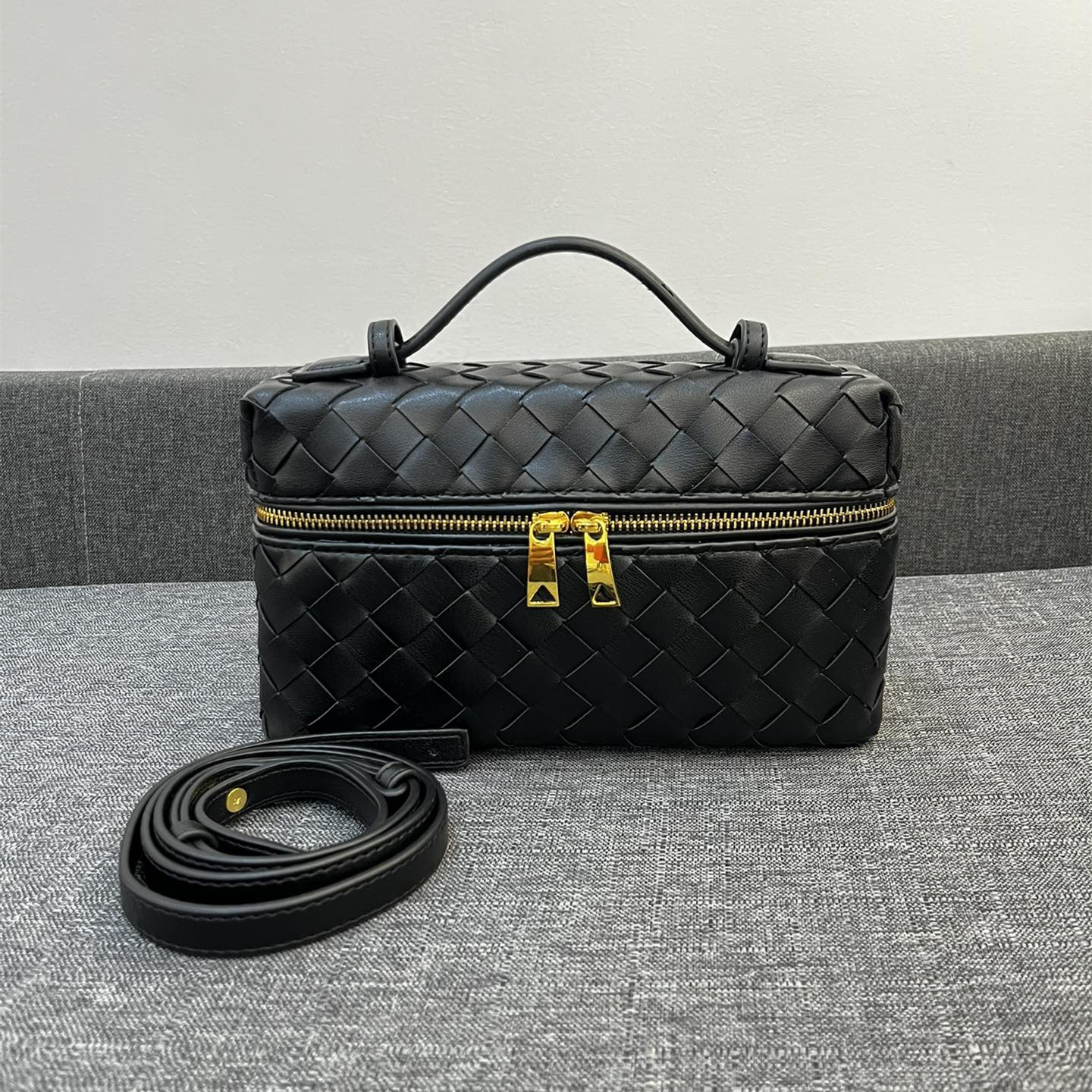 Bottega Veneta Vanity Case Women Shoulder Bags 24*13*6cm