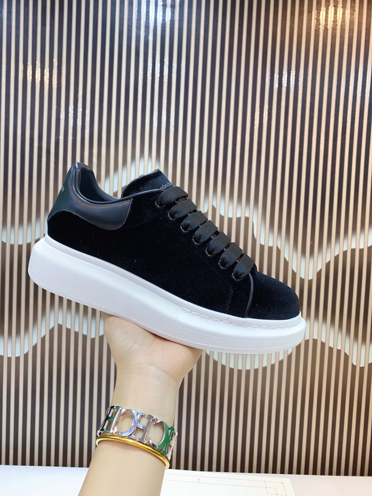 Alexander McQueen OVERSIZED Sneaker Size 35-45