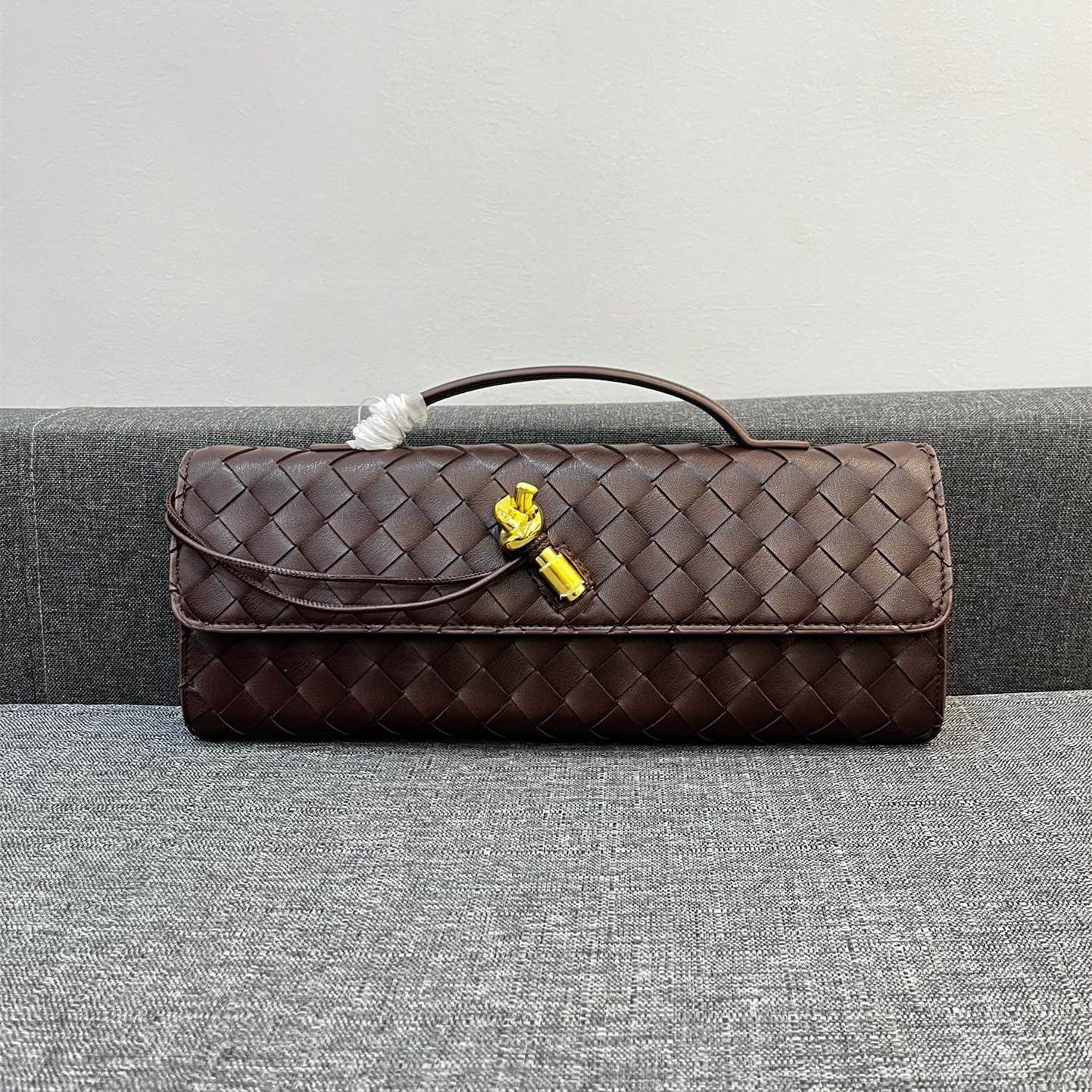Bottega Veneta Andiamo Clutch 30*13*4cm