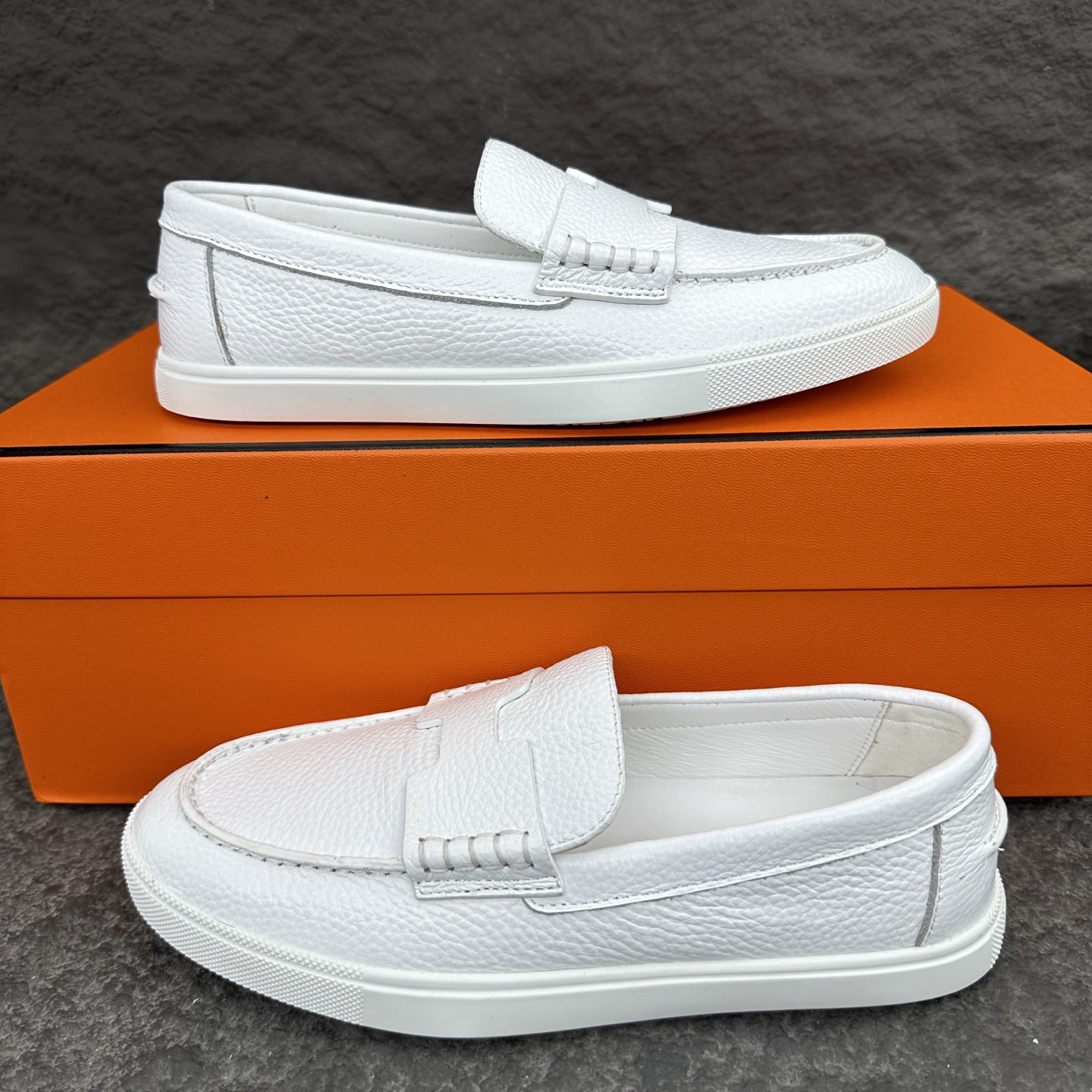 Hermes Job Unisex Loafers Size 35-46