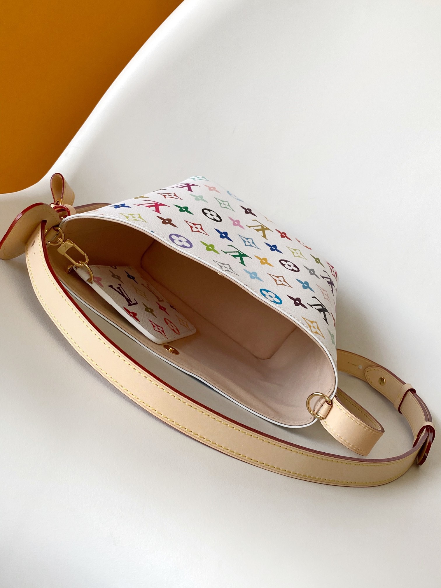 Louis Vuitton M13089 Women Shoulder Bags Size 16*18*12cm