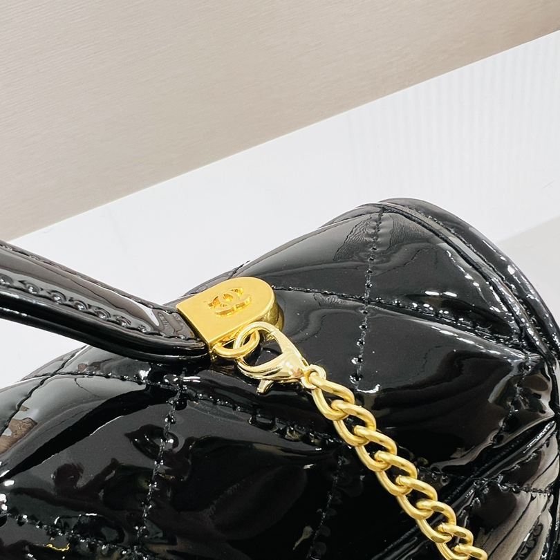 Chanel Women Backpack Bags Size 31.5*31*9cm