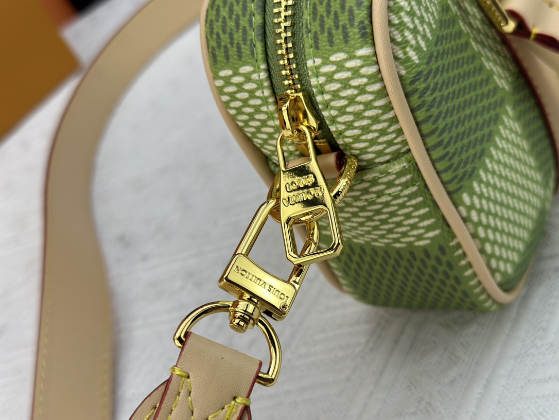 Louis Vuitton N40643 Nano Porte Documents Voyage Women Shoulder Bags Size 20*13*5cm