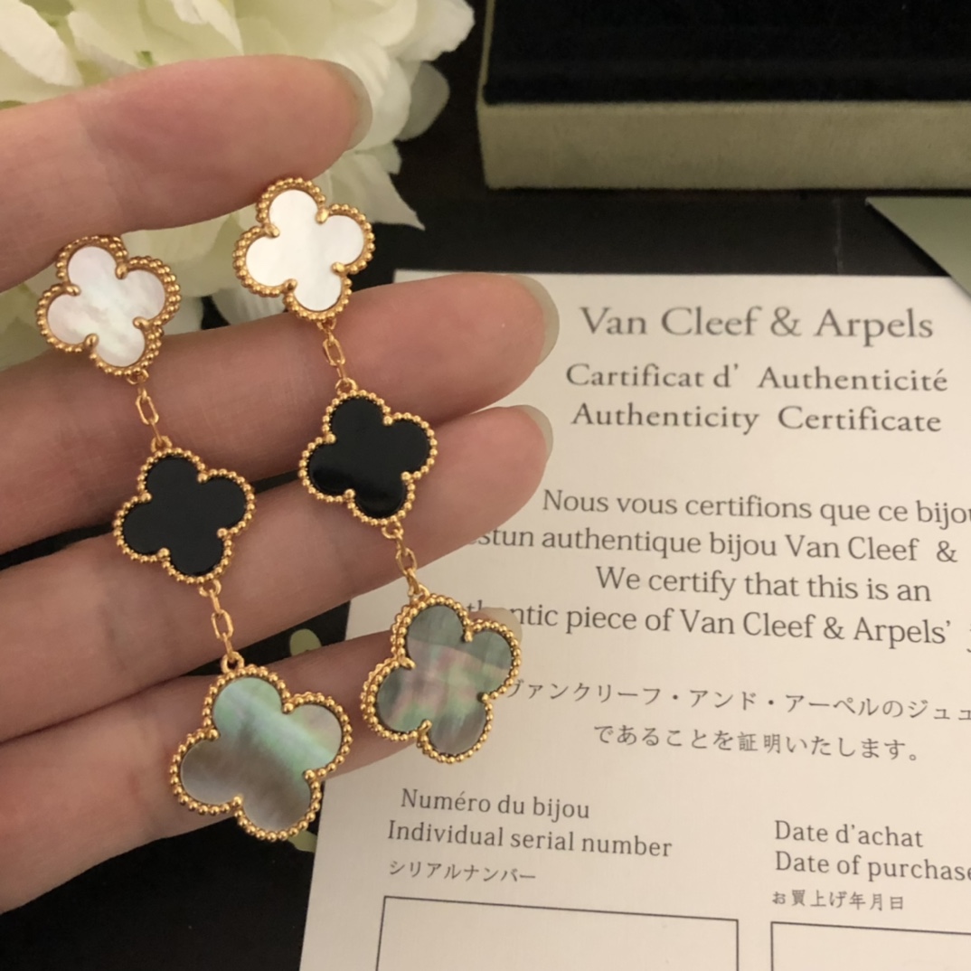 Van Cleef & Arpels Earrings
