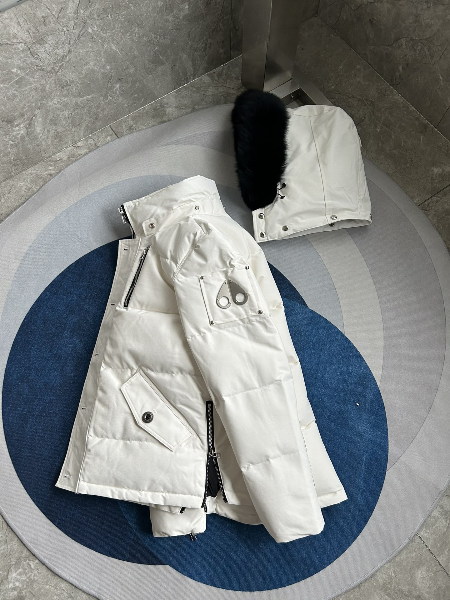 Moose Knuckles 06 Men Winter Jacket Size S-XXL White