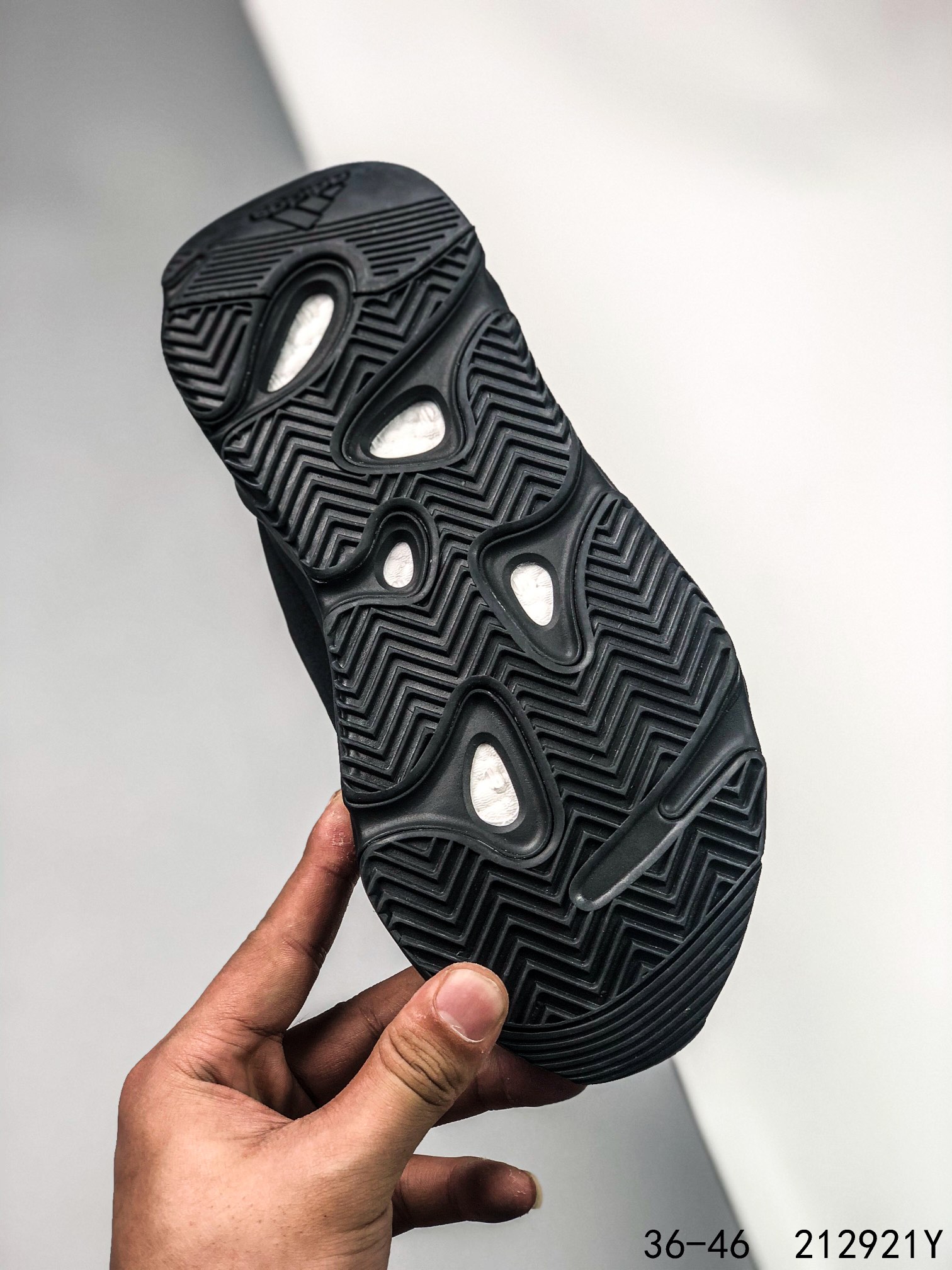 Yeezy 700 V2 Mens/Women's Sneakers Shoes 36 - 46