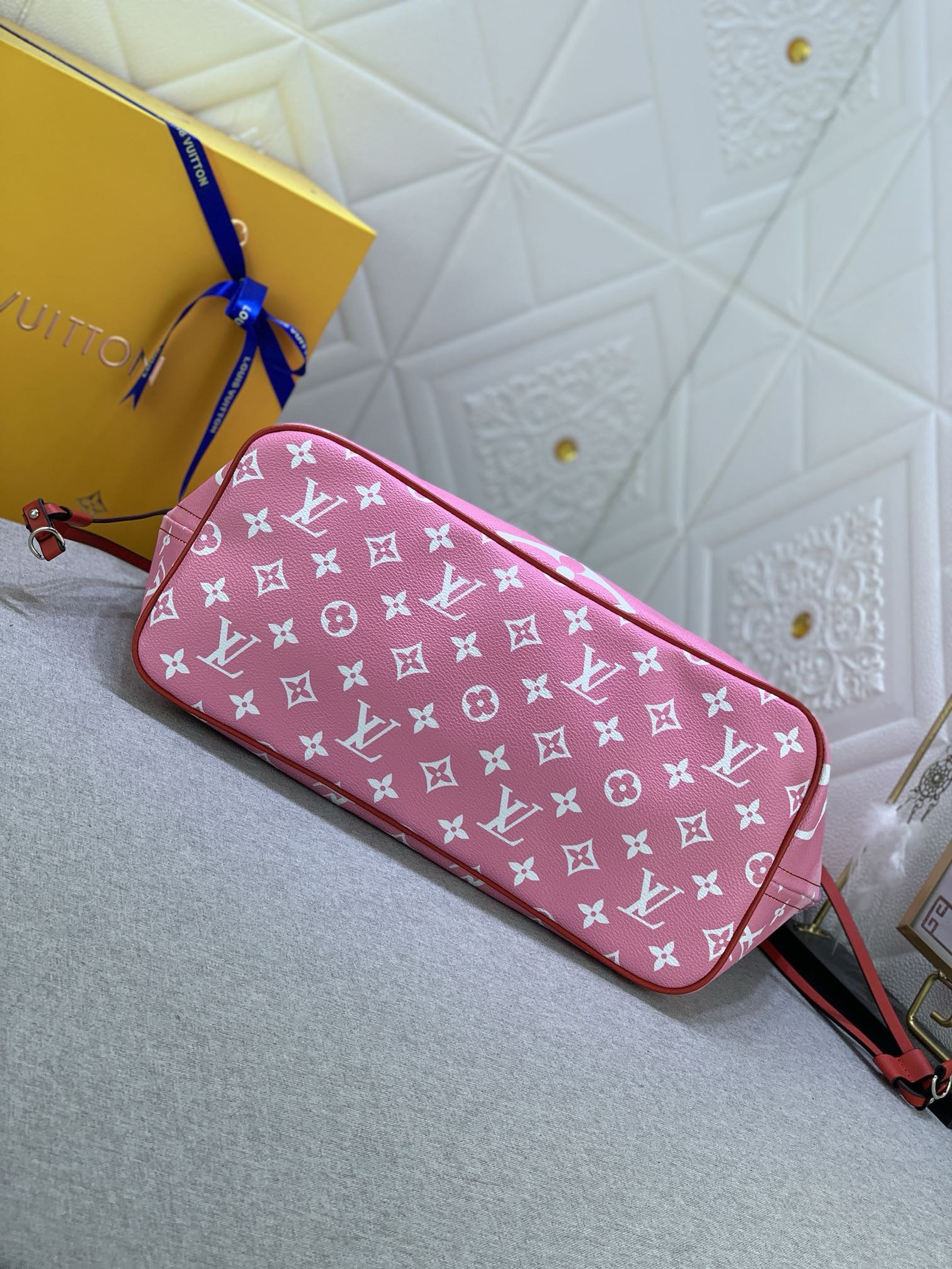 Louis Vuitton Shopping Bags 31*28.5*17cm