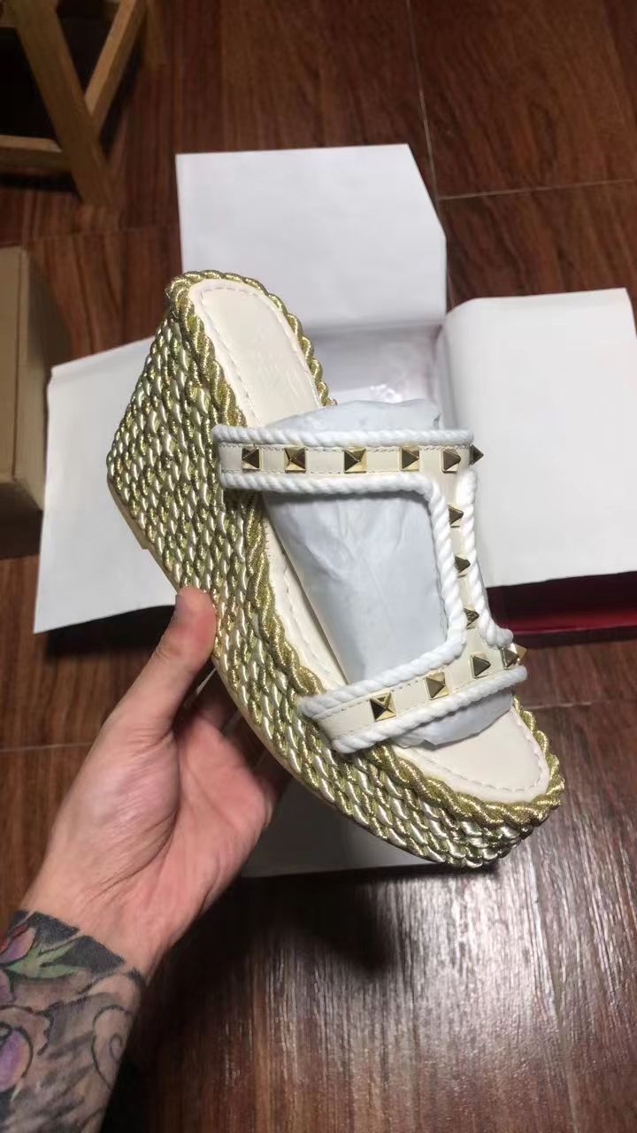 Valentino Women Slippers Szie 38