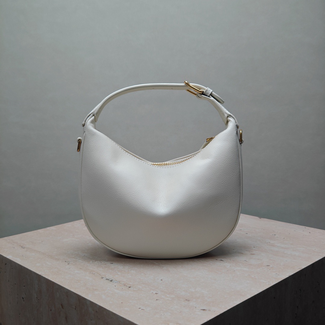 Celine 25ss Lulu Women Shoulder Bags Size 24*21*5cm