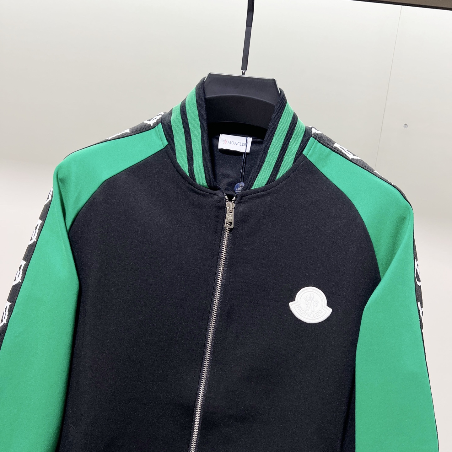 Moncler Unisex Jacket Size S-XXL