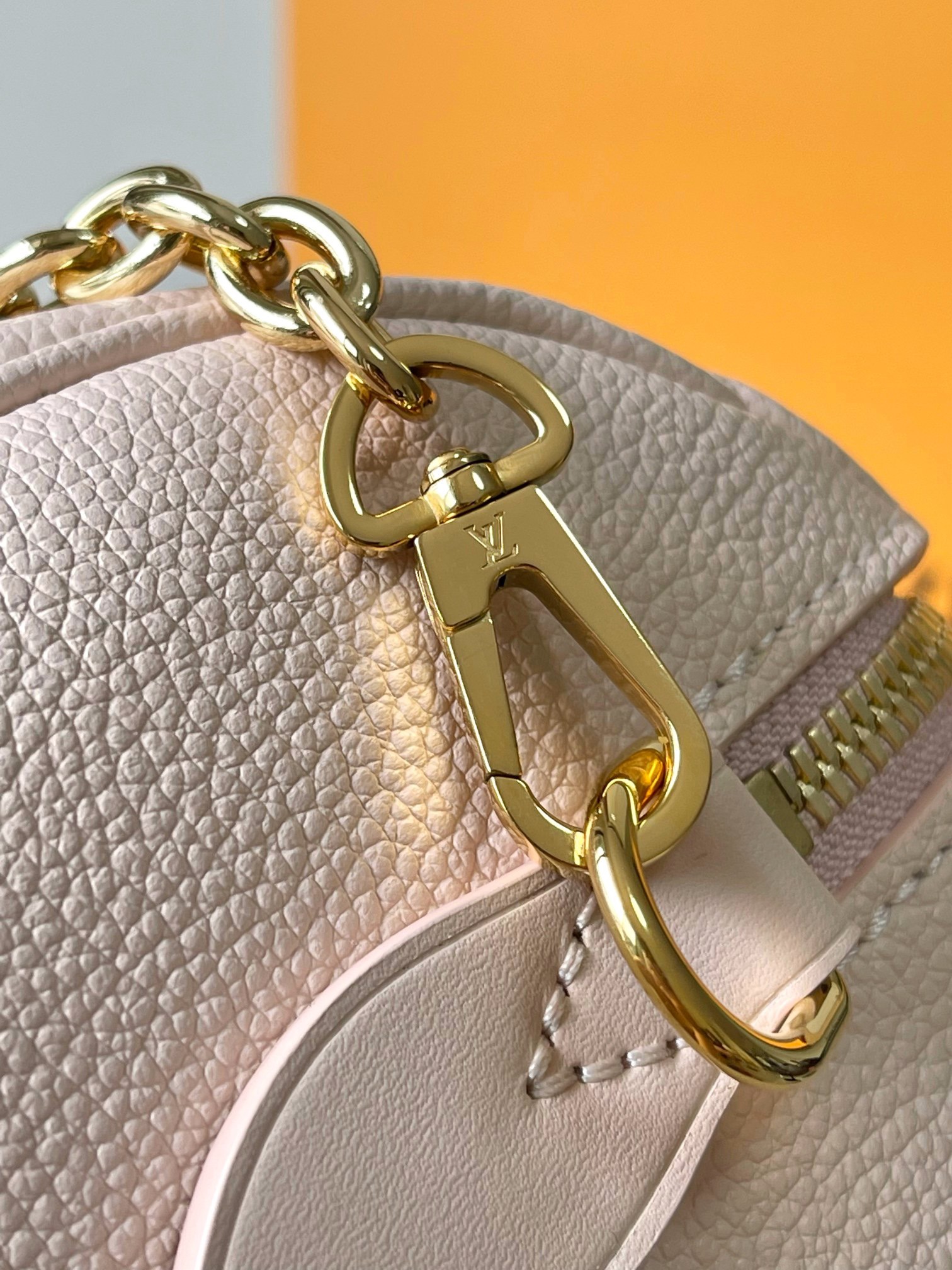 Louis Vuitton M47136 Pink Speedy Bandoulière 20 Women Shoulder Bags Size 20.5*13.5*12cm