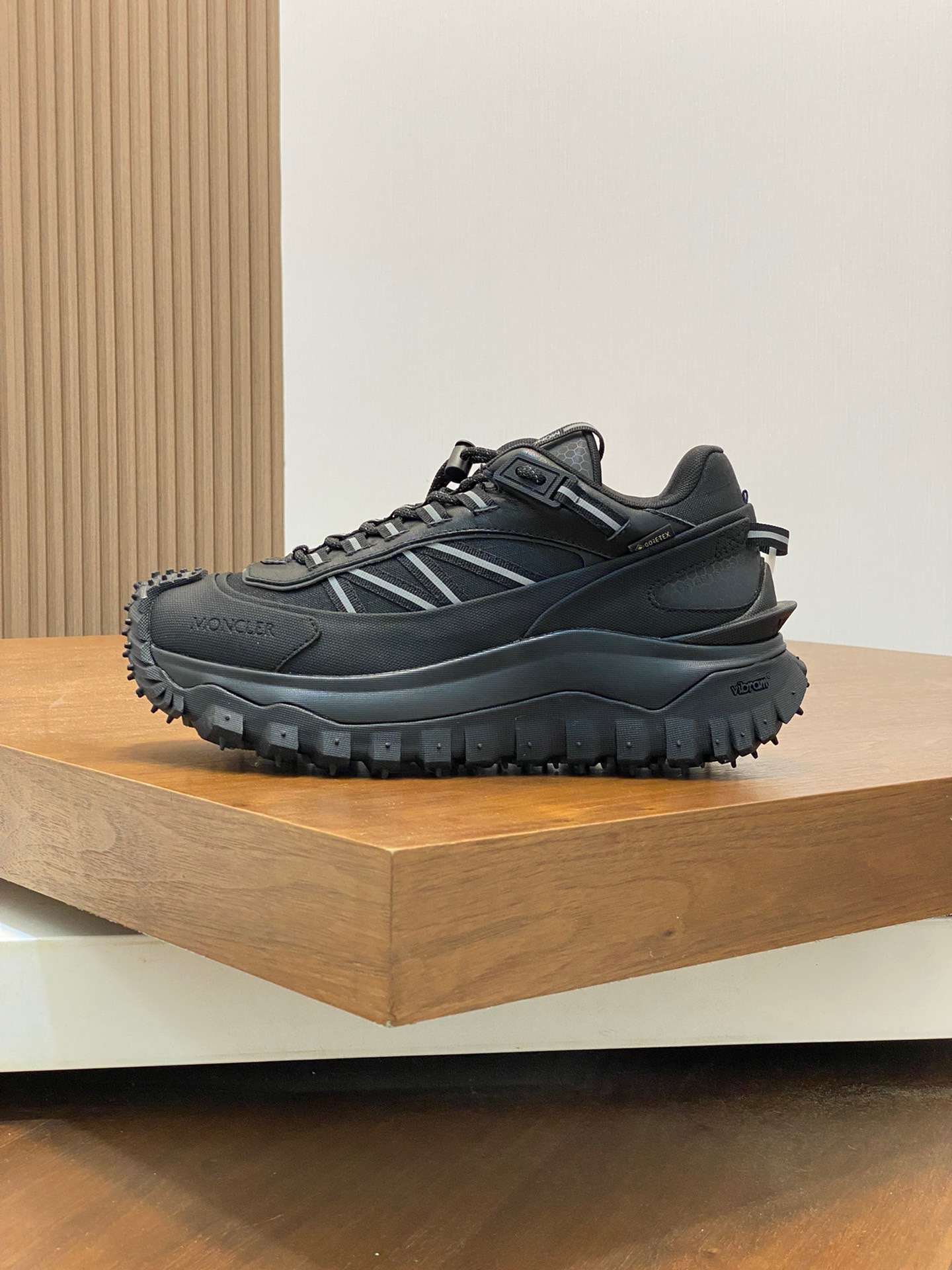 Moncler Trailgrip Gtx Sneaker Size 40-45