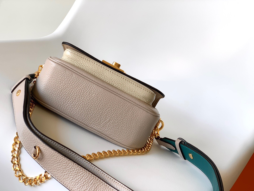 Louis Vuitton M58554 Lockme Tender Women Shoulder Bags Size 19*13*8cm