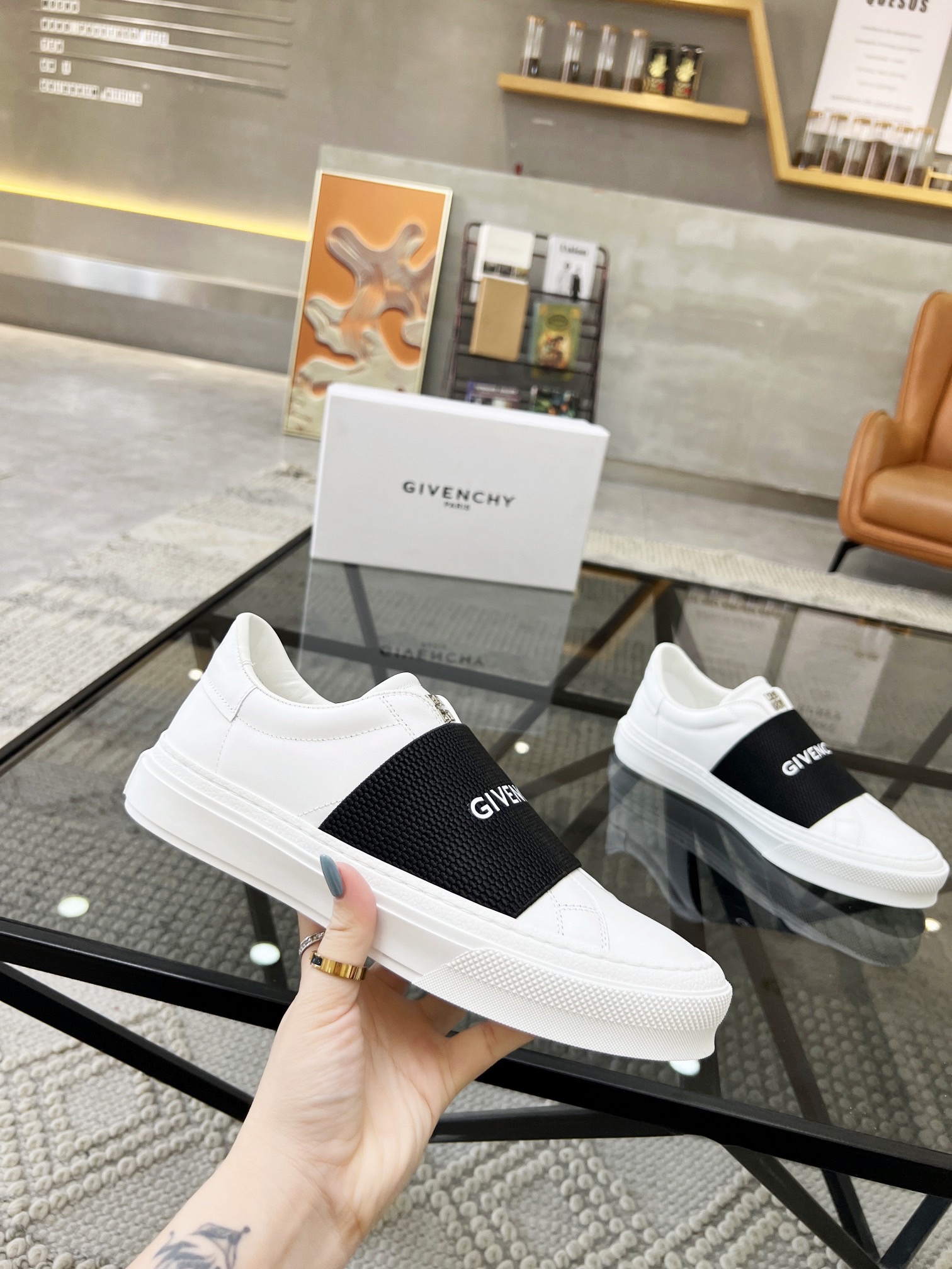 Givenchy TPU Sneaker Size 36-46