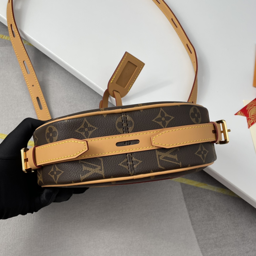 Louis Vuitton M45647 Boite Chapeau Souple Women Shoulder Bags Size 22.5*20*8cm