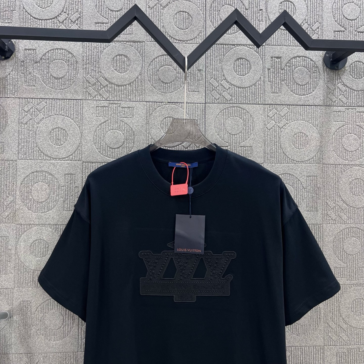 Louis Vuitton T Shirt  Embroider Logo Size XS-L