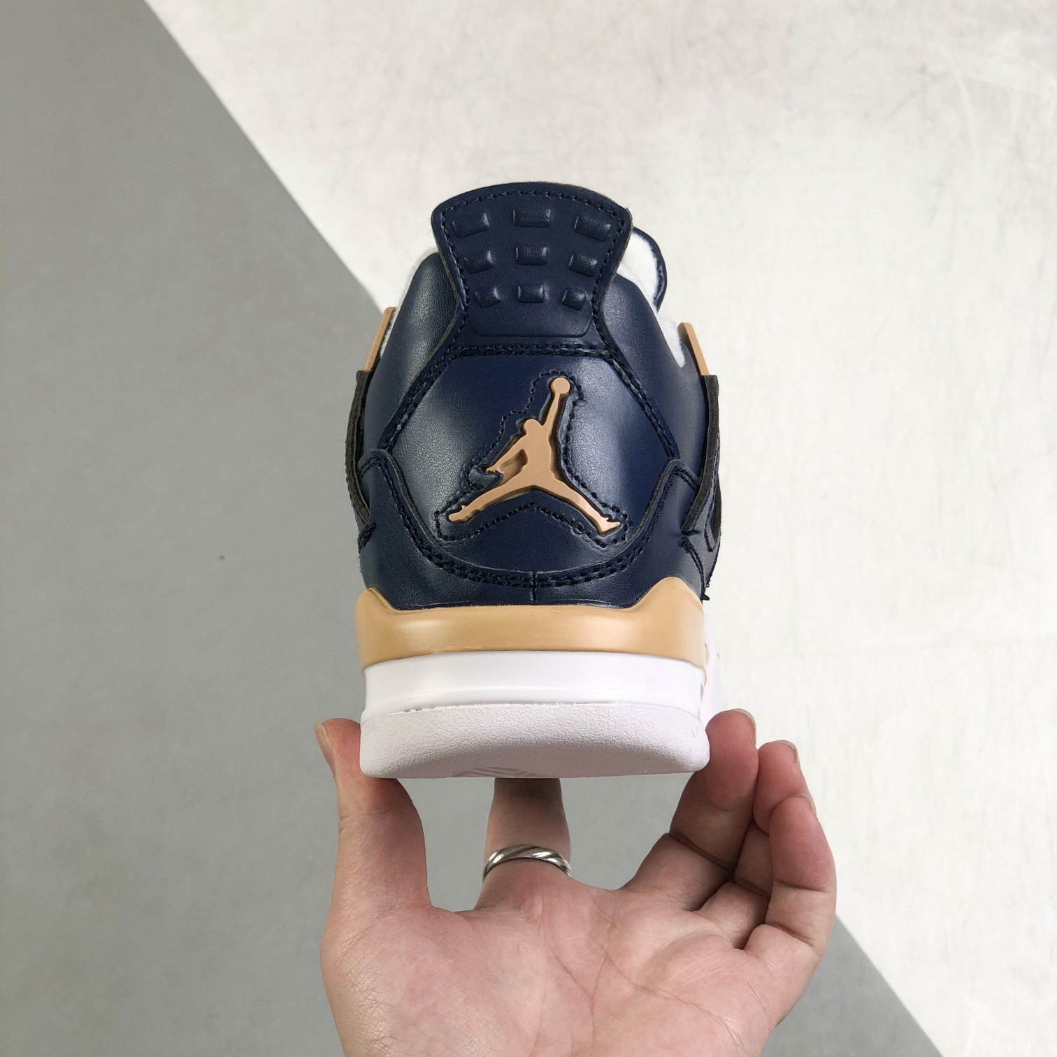 Nike Air Jordan 4 Sneakers Shoes Gr. 36-46