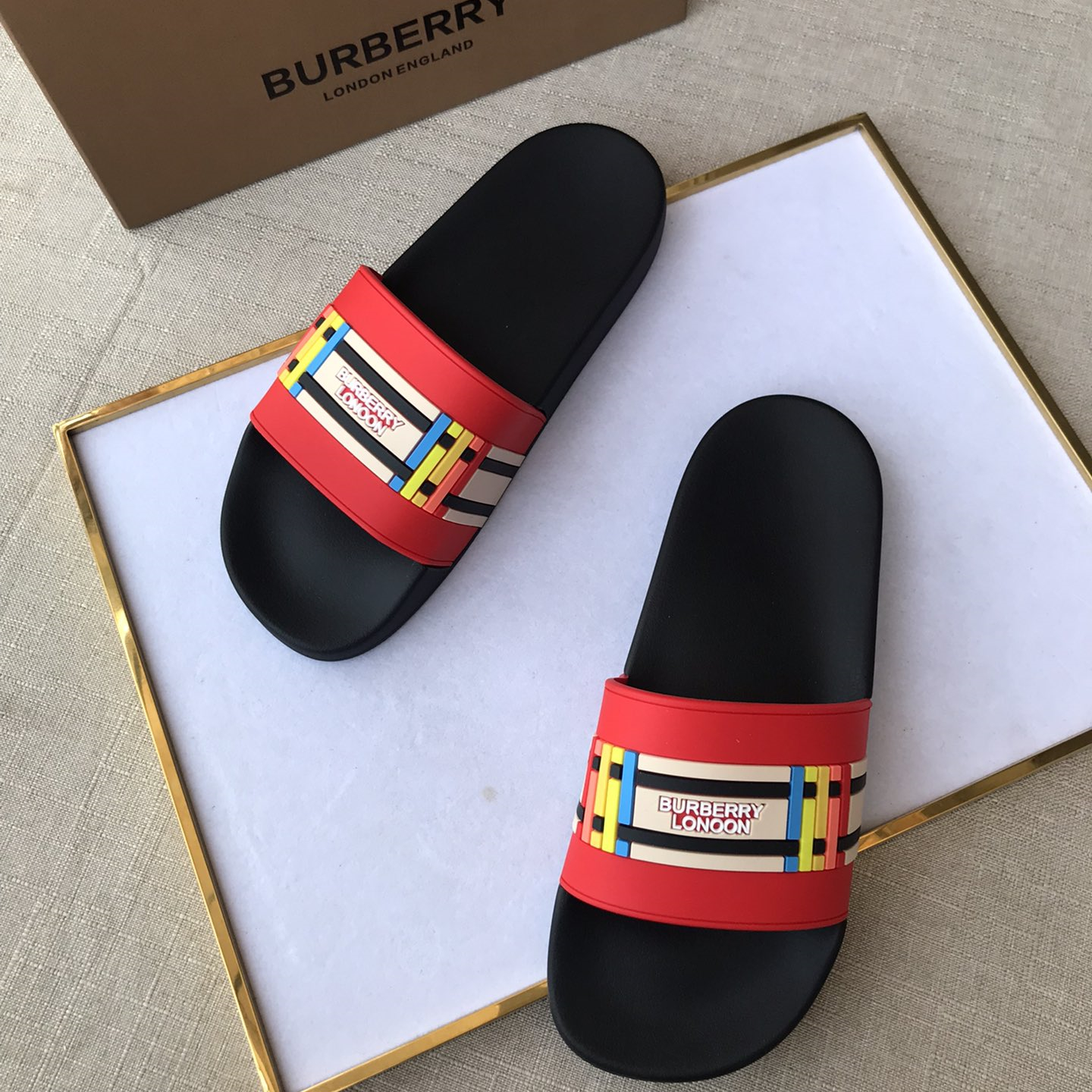 Burberry Mens Women Sandals Gr. 36-46