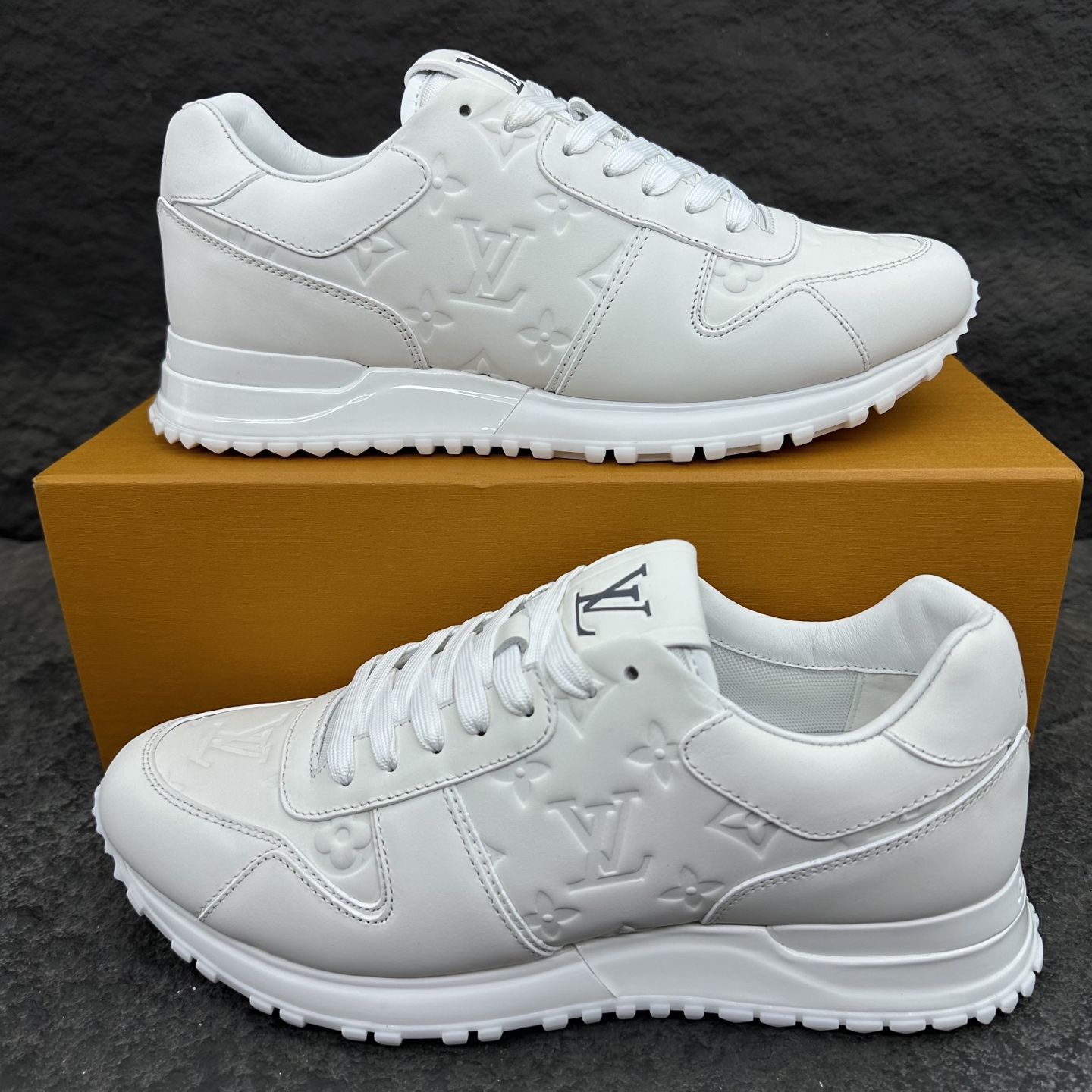 Louis Vuitton Run Away Sneaker For Men Size 39-46