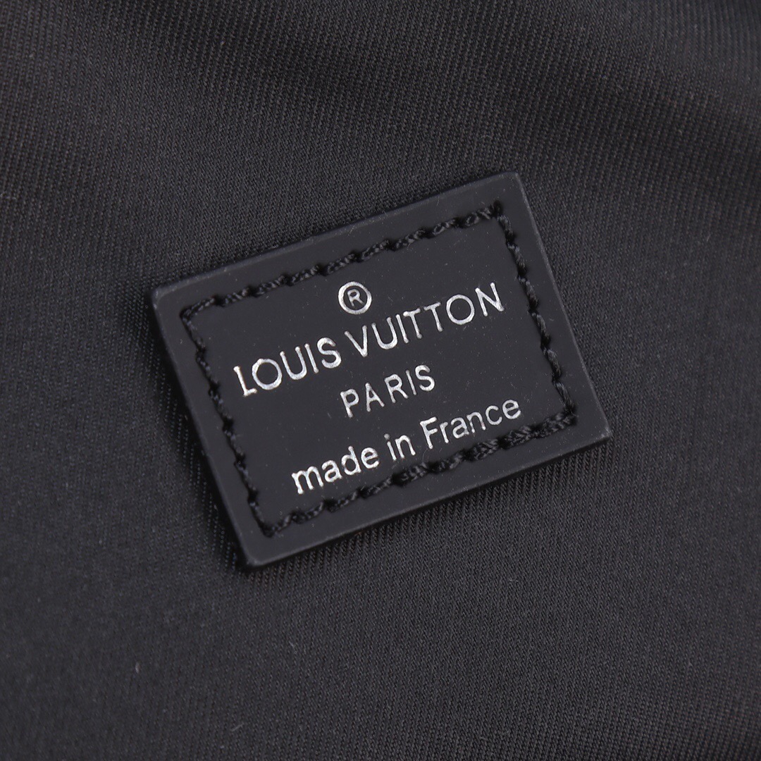 Louis Vuitton N41719 avenue Mens Shoulder Bags Size 20*31*10cm