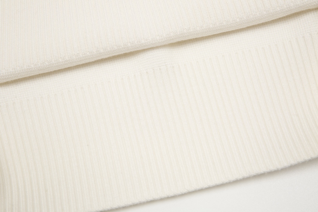 Thom Browne Unisex Sweatshirt Size S-XL