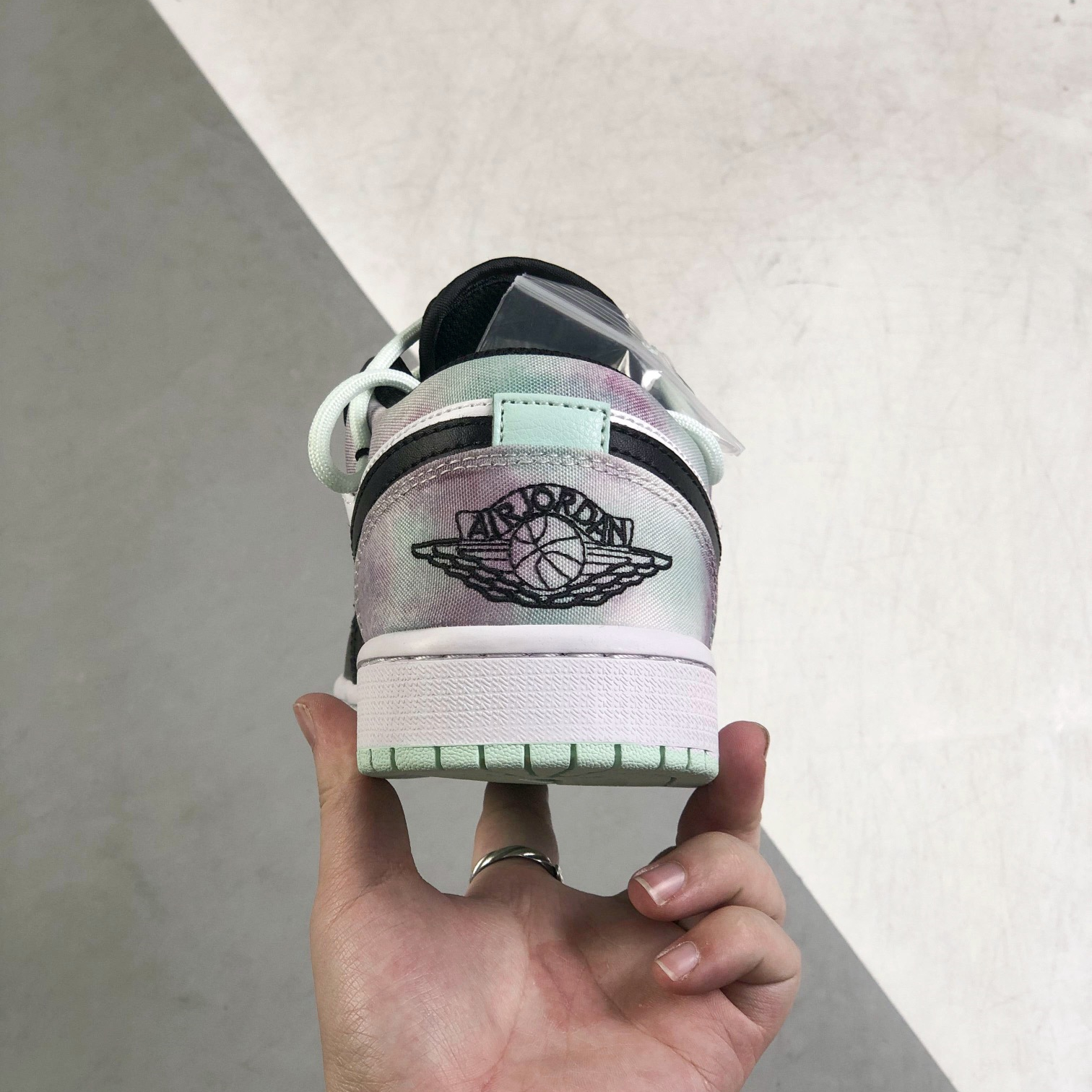 Nike Air Jordan 1 x OFF White Low Top Sneakers Shoes Gr. 36-46