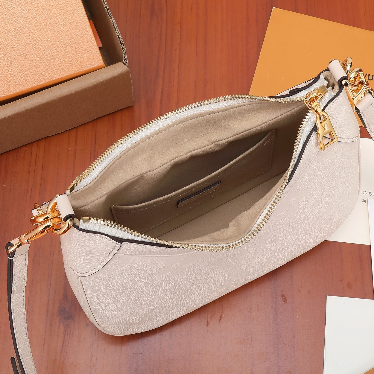 Louis Vuitton M46099 Bagatelle Women Shoulder Bags Size 22*14*9cm