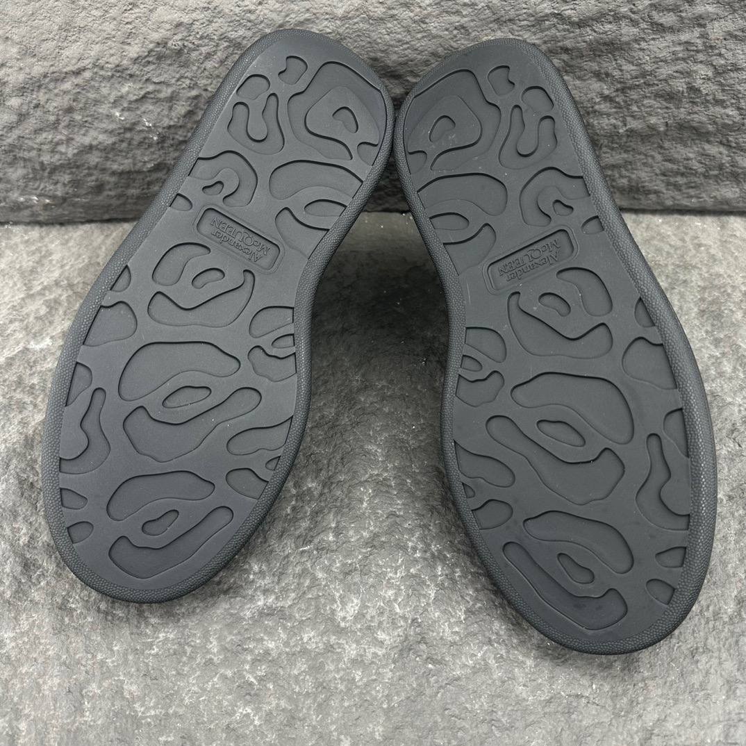 Alexander McQueen Oversized Sneaker size 36-46