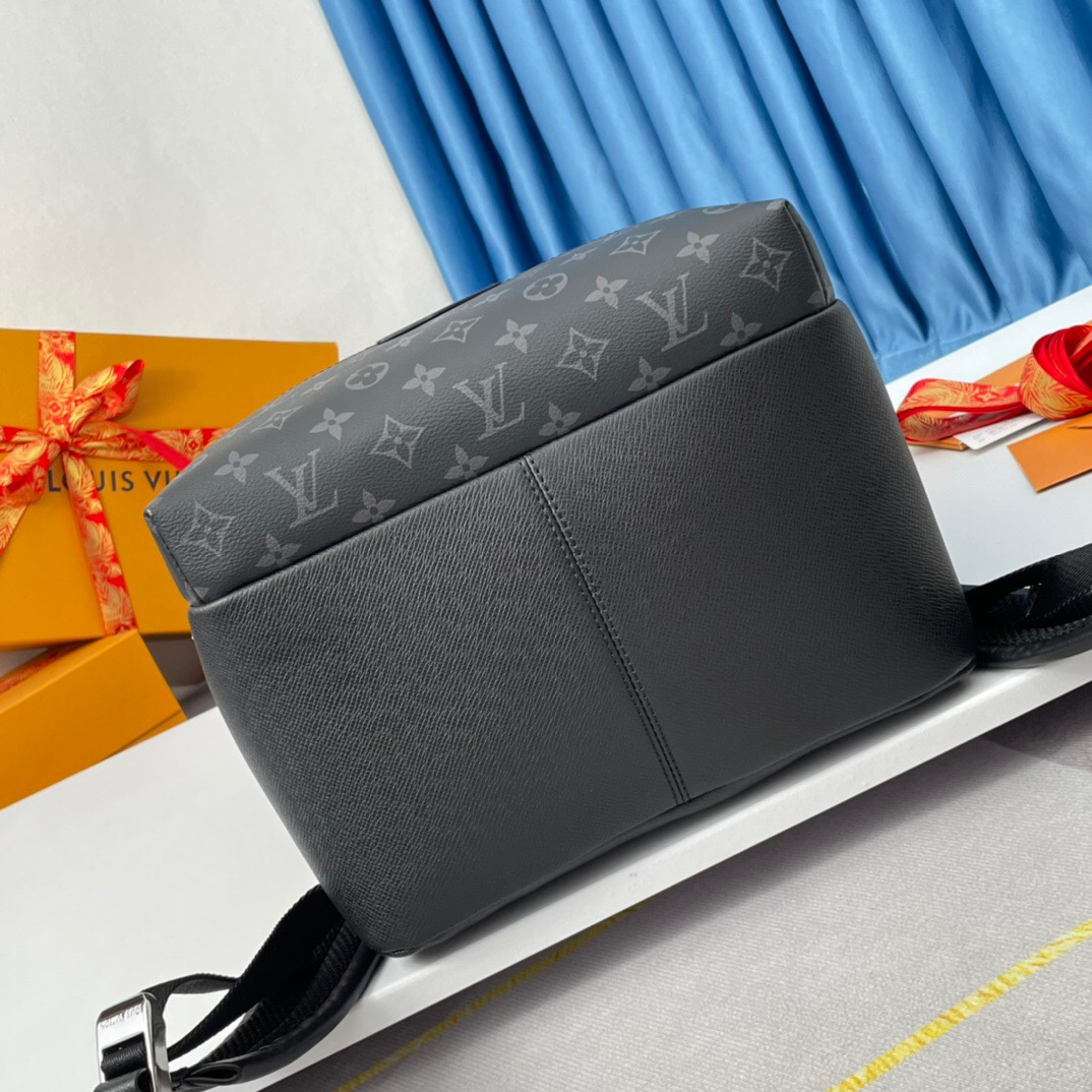 Louis Vuitton M30230 Racer Backpack Size 40*37*20cm