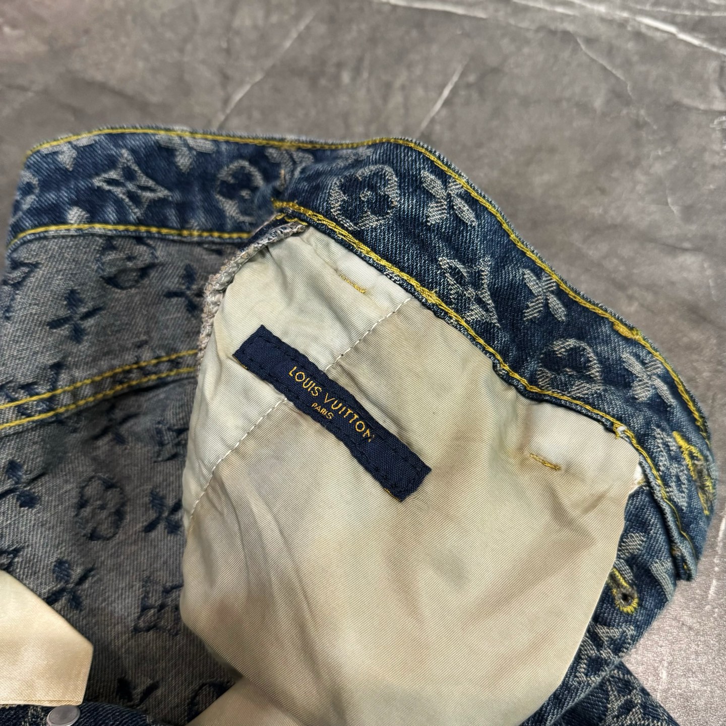 Louis Vuitton Unisex Jeans Size S-XL